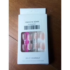 Women's Press-On Nails Pink White French Tip and Floral Pattern